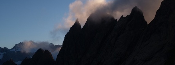 BE, Gelmerhütte SAC, 2442 m; Gelmerhörner